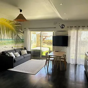 Apartment Baie-des-anges Front De, Villeneuve-Loubet